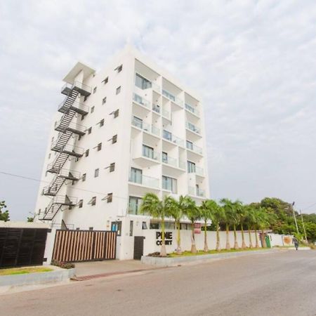 The Pine Court Apartment Accra Exterior photo